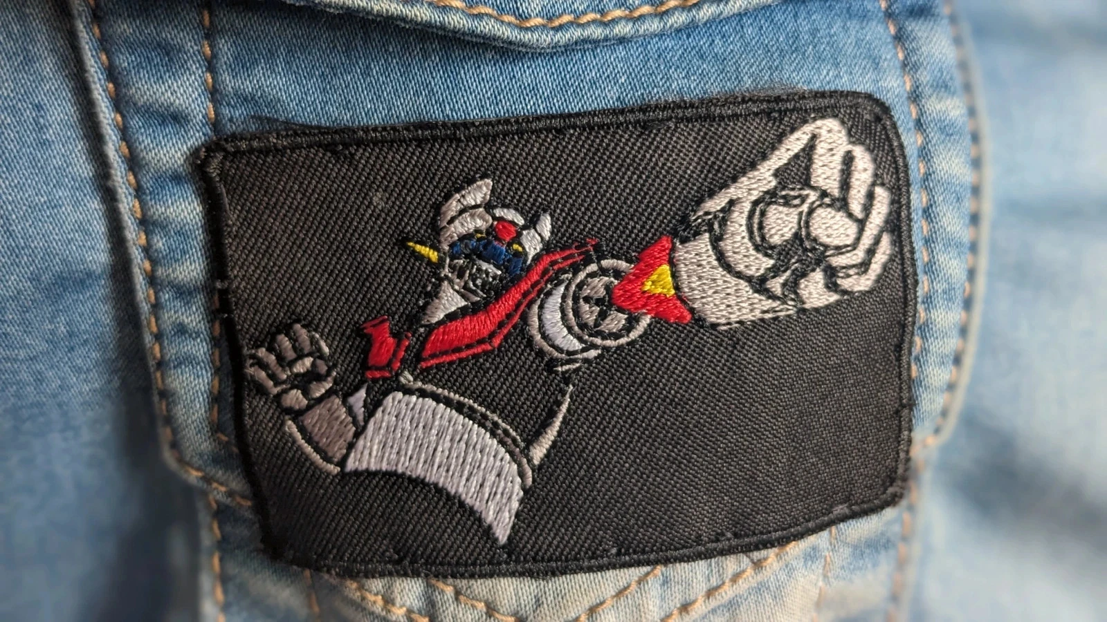 Chaqueta de mezclilla bordada "Goldorak ¡Vamos!" – photo 5
